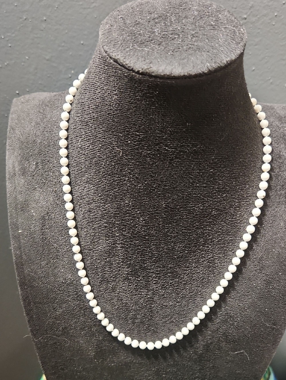 Classic White Metal Beaded Necklace - Elegant Everyday Jewelry